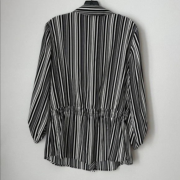 Notations Black and White Striped Women's Top size M - Picture 5 of 7